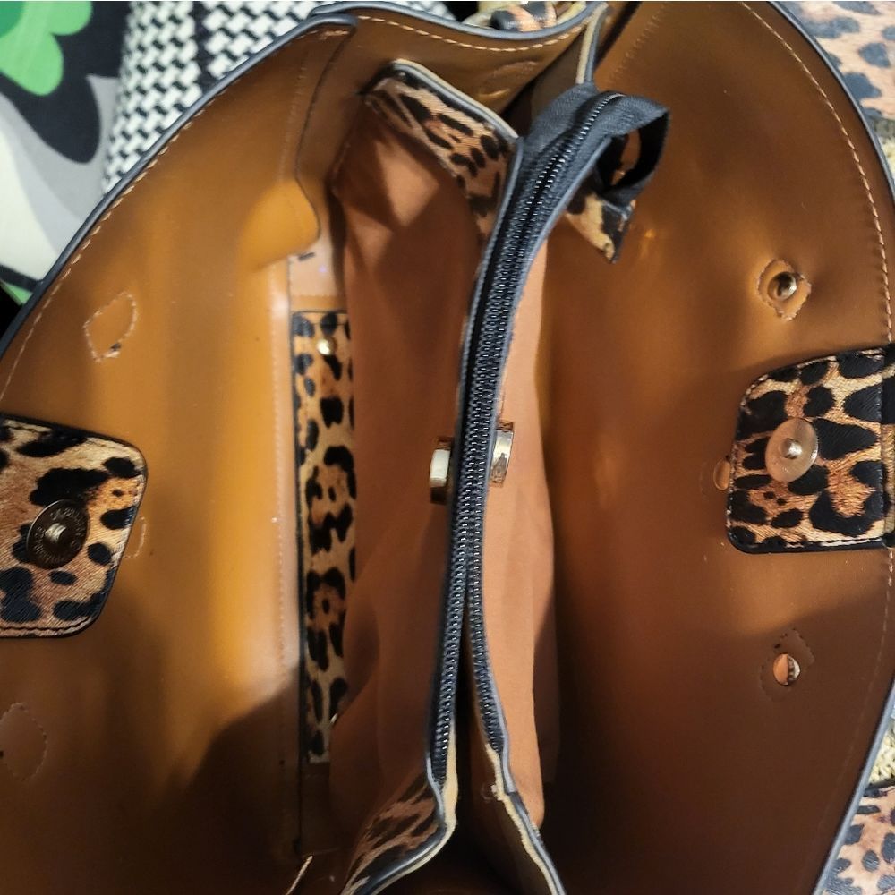 BROWN PURSE - Picture 4 of 5